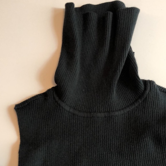 A.L.C. Cold shoulder knit - Picture 3 of 5